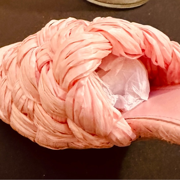 “Guess” NEW BARBIE LOOK !Heels 7..5 Barbie Pink NEW! - Picture 13 of 16